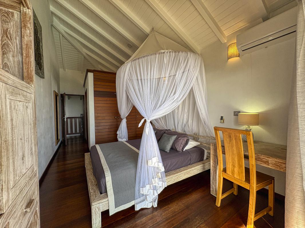 32.Location villa piscine Sainte Anne Guadeloupe_Chambre 2 Etage